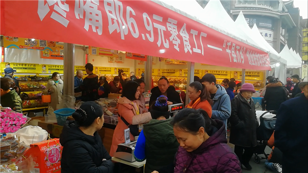揭陽(yáng)鄉(xiāng)鎮(zhèn)上適不適合開零食店?